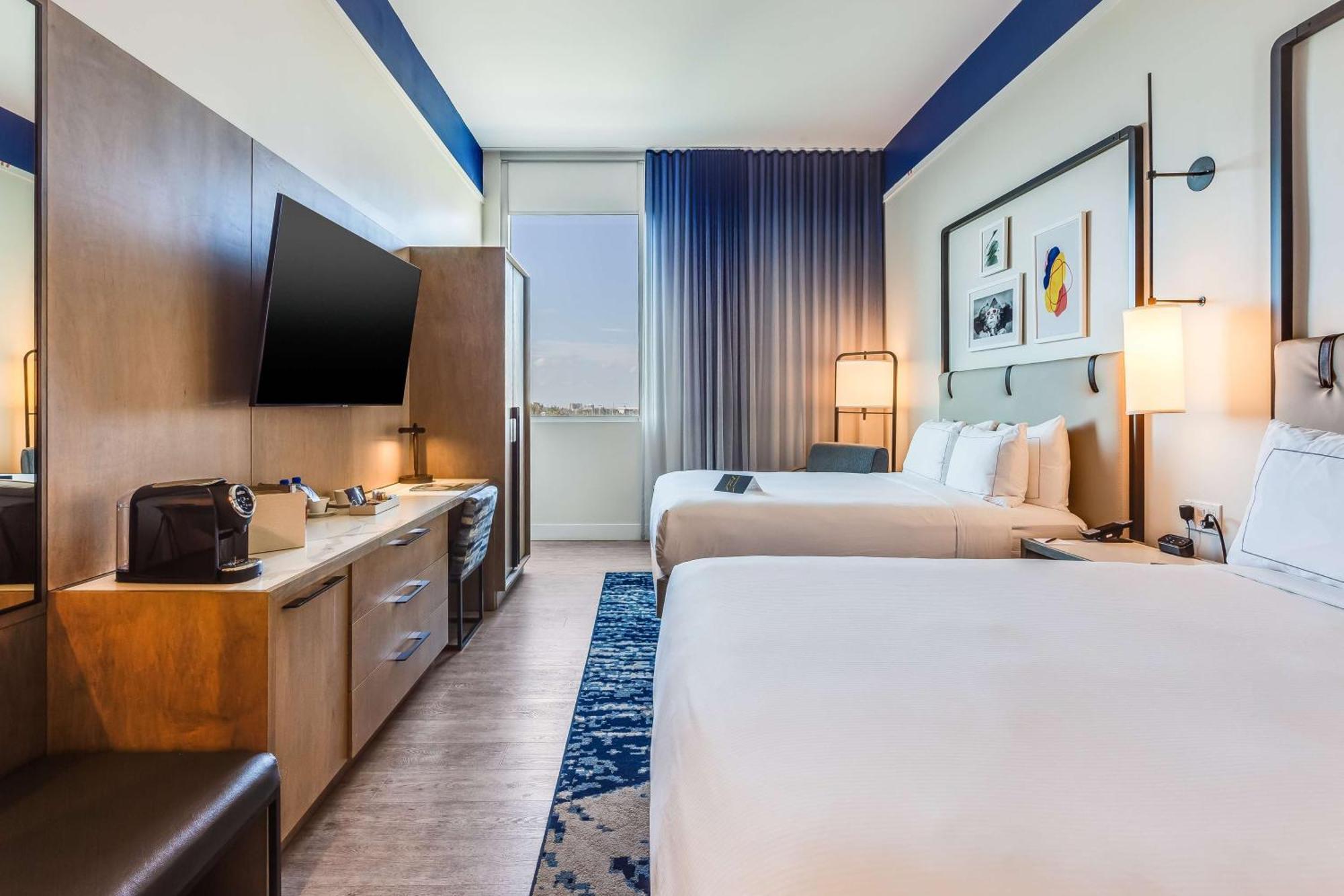Serena Hotel Aventura Miami, Tapestry Collection By Hilton Exterior photo