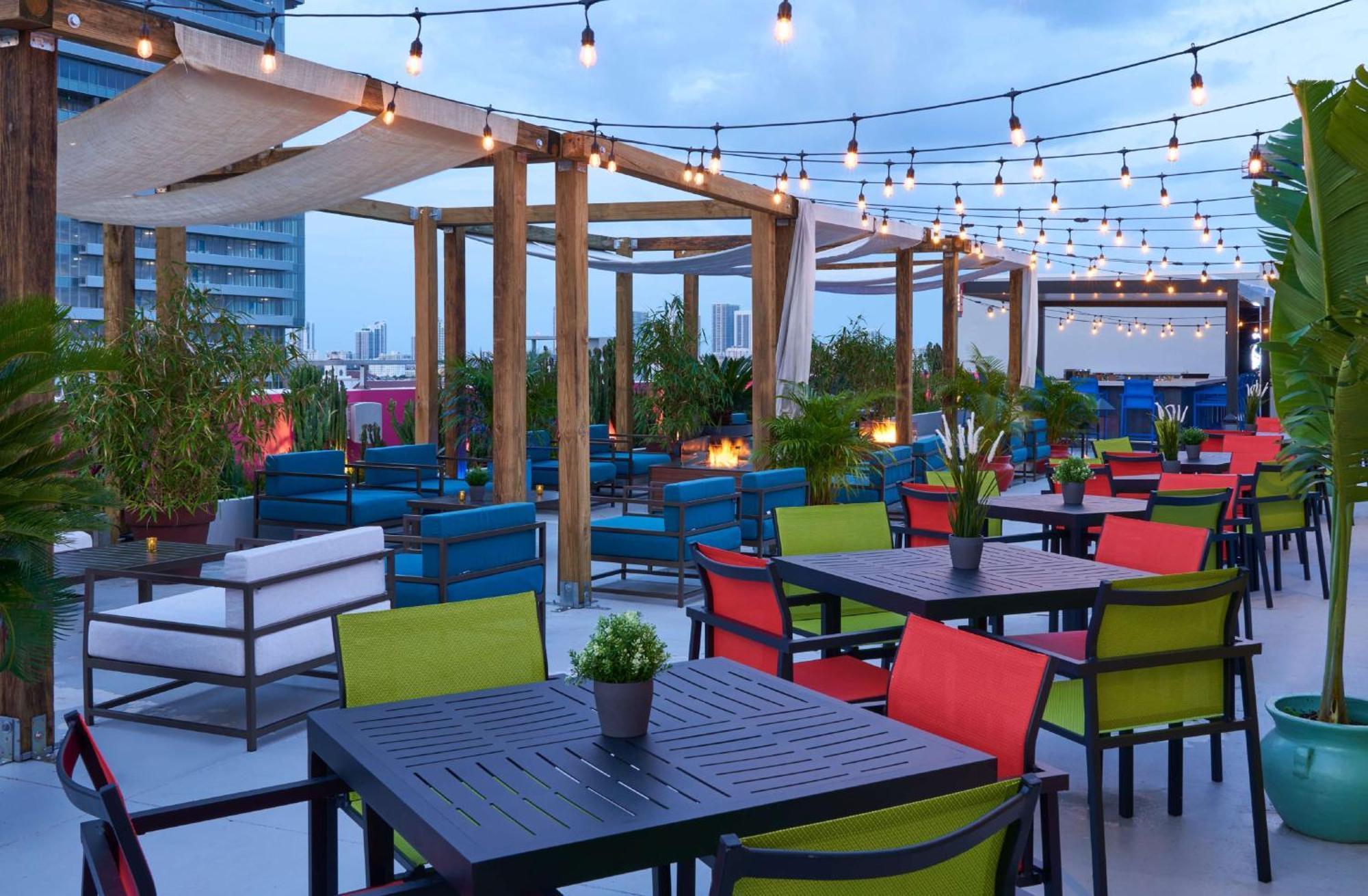 Serena Hotel Aventura Miami, Tapestry Collection By Hilton Exterior photo